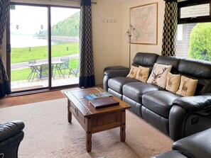 TV - Mountain Thyme Lodge - UKC5435 (Letterfinlay, near Spean Bridge)