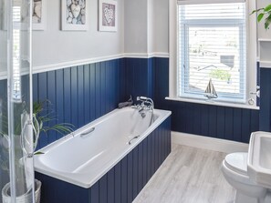 Towels - 2 bedroom accommodation in Pakefield (Pakefield)