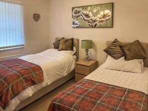 2 bedrooms, free WiFi - 2 bedroom accommodation in Fort Augustus (Fort Augustus)