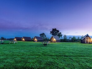 Property grounds - A simply stunning eco-Pod for a fantastic getaway. (Brodie, near Forres)