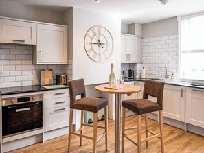 Dishwasher - Symond House-UKC5530 (Bury St. Edmunds)