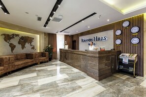 Lobby - Renion Hills (Almaty)