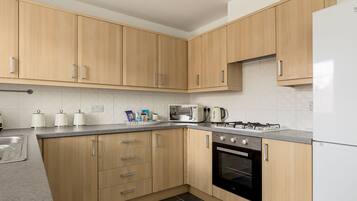 Dishwasher, highchair