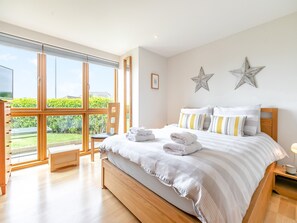 2 bedrooms, free WiFi - 2 bedroom accommodation in St Just in Roseland, near Truro (St Just in Roseland, near Truro)