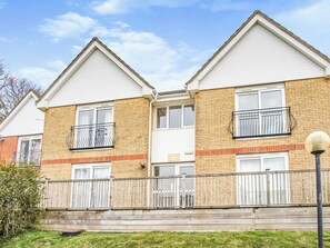 Exterior - 1 bedroom accommodation in Wootton Bridge (Wootton Bridge)