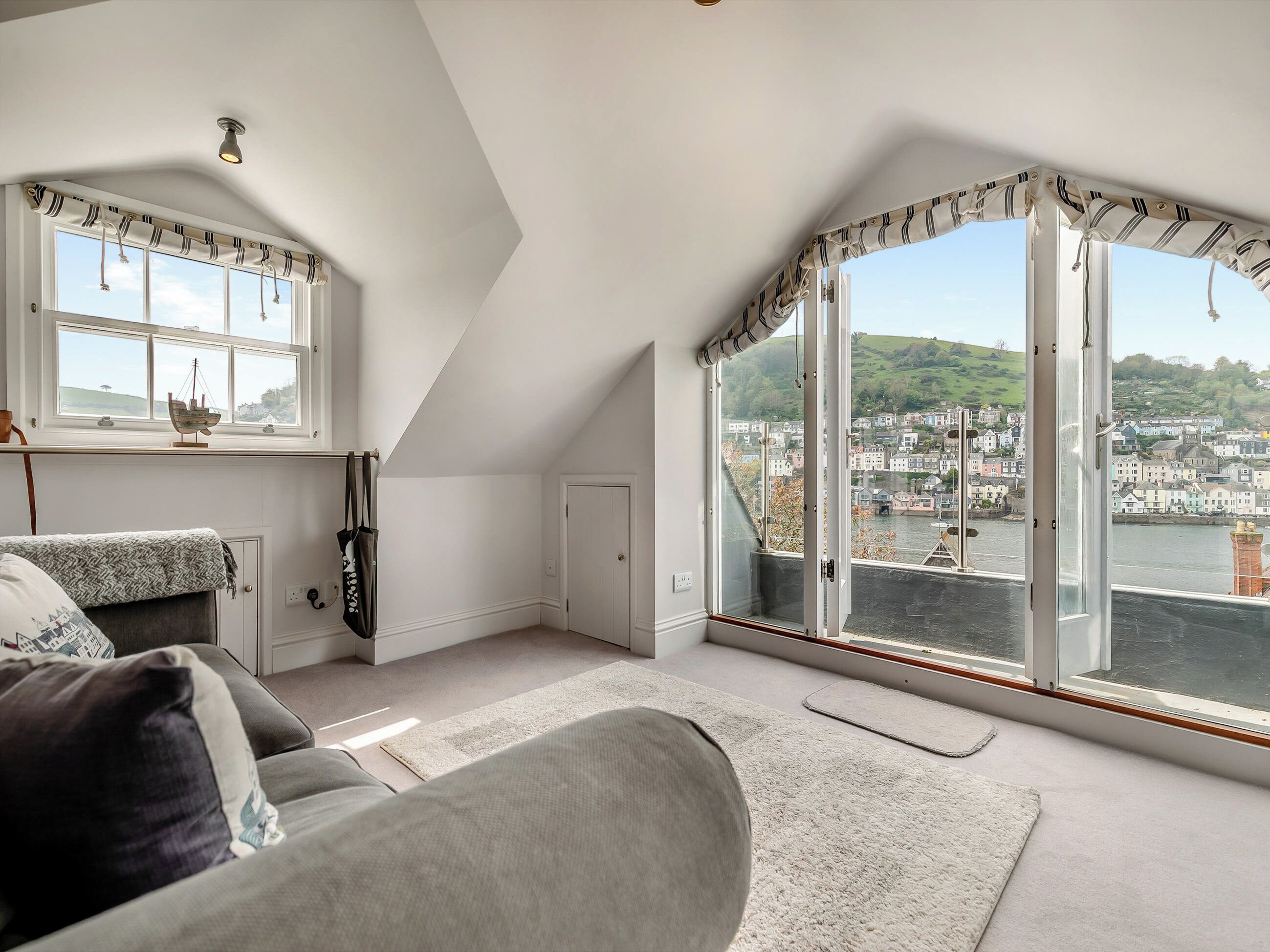 2 Bedroom Accommodation In Kingswear, Near Dartmouth - Brixham