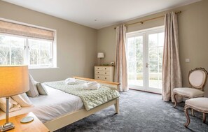 4 bedrooms, free WiFi - 4 bedroom accommodation in Thorpeness (Thorpeness)