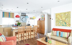 TV - 2 bedroom accommodation in Aldeburgh (Aldeburgh)