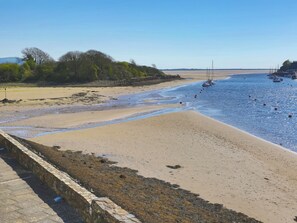 Fishing - 2 bedroom accommodation in Porthmadog (Porthmadog)