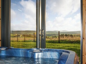 Interior - Ben Rinnes - UKC6028 (Newmill, nr Keith)