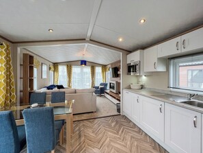 Interior - A fabulous lodge, ideal for those looking to relax and recharge. (St Andrews)