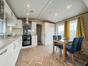 Dishwasher - A fabulous lodge, ideal for those looking to relax and recharge. (St Andrews)