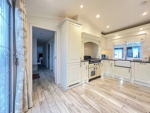 Dishwasher - 2 bedroom accommodation in St Andrews (St Andrews)