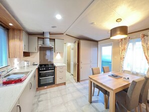 Dishwasher - A peaceful setting in a lovely small resort away from the crowds. (St Andrews)