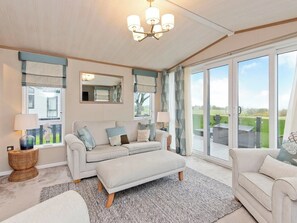 TV - 2 bedroom accommodation in St Andrews (St Andrews)