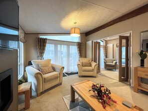 TV - 2 bedroom accommodation in Cameron, near St. Andrews (Cameron, near St. Andrews)