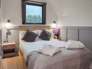1 bedroom, free WiFi - Meikle Balloch - UKC6069 (Newmill, nr Keith)