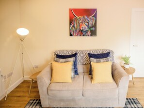 Living area - 1 bedroom accommodation in Fort William (Fort William)
