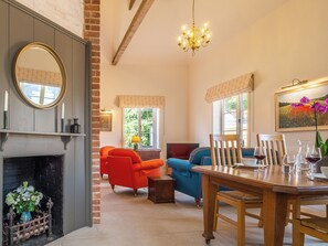 Interior - 2 bedroom accommodation in Edwardstone (Edwardstone)