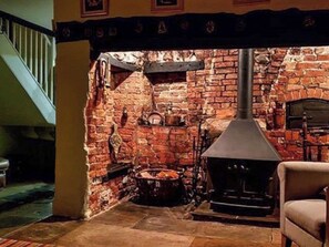 Interior - The Farmhouse - UKC6106 (Wooton Fitzpaine, near Charmouth)
