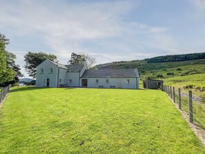 Exterior - 4 bedroom accommodation in Newtonmore (Newtonmore)