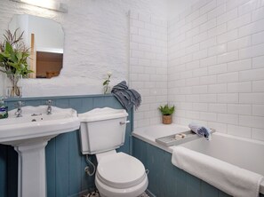 Towels - Rose Cottage - UKC6181 (Marldon, near Paignton)