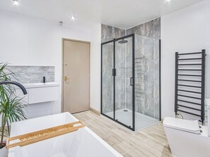 Towels - 3 bedroom accommodation in Cowes (Cowes)