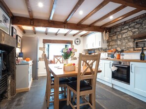 Dishwasher - 2 bedroom accommodation in Keasden, near Clapham (Keasden, near Clapham)