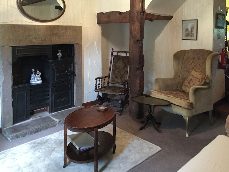 3 Bedroom Accommodation In Over Haddon, Near Bakewell - Hartington