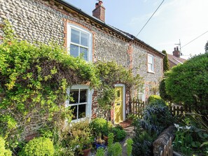 Exterior - 2 bedroom accommodation in Stiffkey (Stiffkey)