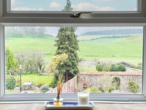 Interior - A lovely, spacious holiday cottage in an Area of Outstanding Natural Beauty. (Stiffkey)