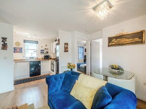 TV - 2 bedroom accommodation in Brixham (Brixham)
