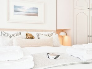 2 bedrooms, free WiFi - 2 bedroom accommodation in Milton Combe, near Yelverton (Milton Combe, near Yelverton)