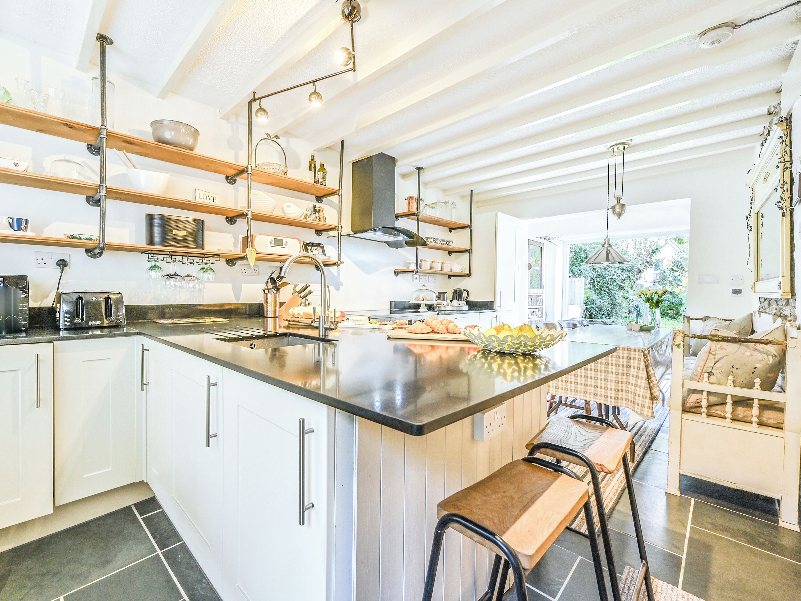 Dishwasher, high chair