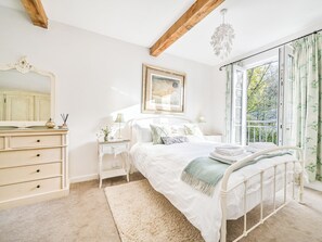2 bedrooms, free WiFi - 2 bedroom accommodation in Milton Combe, near Yelverton (Milton Combe, near Yelverton)