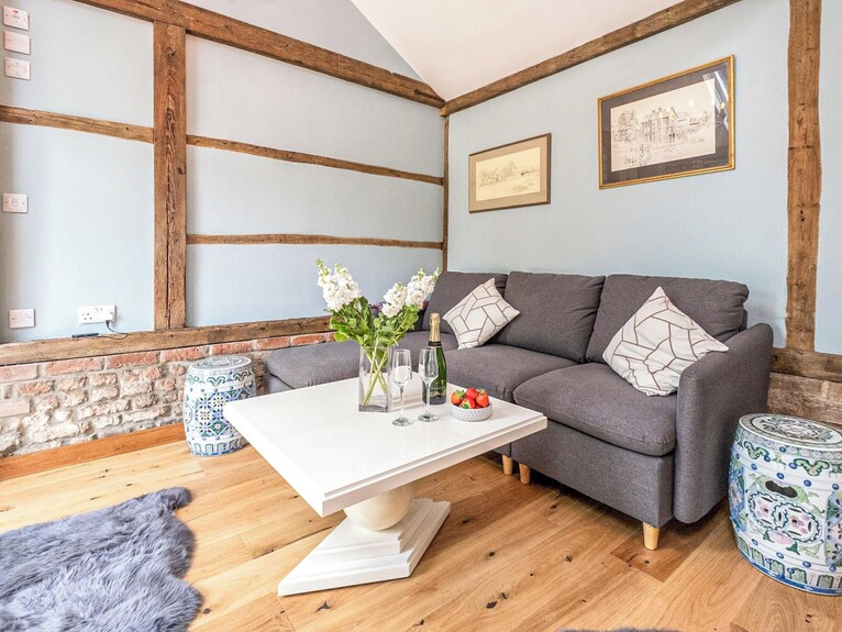 1 Bedroom Accommodation In Hacheston, Near Wickham Market - Framlingham