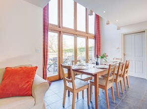 Dining - Upmarket holiday home for a large group in the lovely North Norfolk area. (West Beckam, near Blakeney)