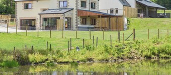 The Farmhouse - UKC6250