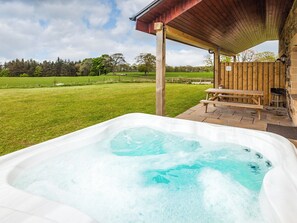Terrace/patio - One Eden Cottage - UKC6253 (Linlithgow)
