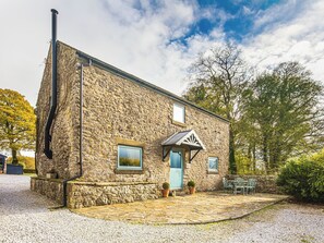 Exterior - 2 bedroom accommodation in Over Haddon, near Bakewell (Over Haddon, near Bakewell)