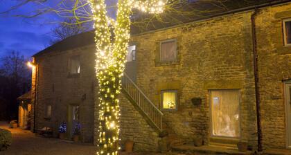 4 bedroom accommodation in Over Haddon, near Bakewell