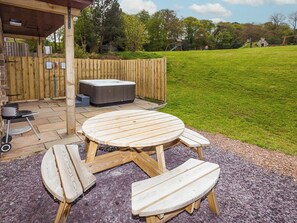 Outdoor dining - Laurel Cottage - UKC6256 (Linlithgow)