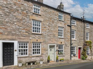 Exterior - 2 bedroom accommodation in Kirkby Lonsdale (Kirkby Lonsdale)
