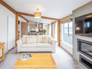 TV - 2 bedroom accommodation in St Andrews (St Andrews)