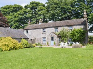 Exterior - 5 bedroom accommodation in Over Haddon, near Bakewell (Over Haddon, near Bakewell)