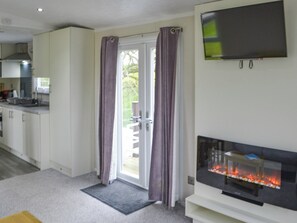 TV - Unwind @36 - UK43979 (Felton, near Morpeth)
