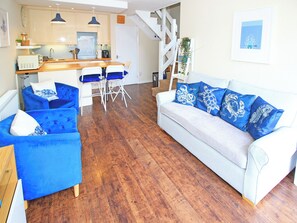 TV - 2 bedroom accommodation in Porthmadog (Porthmadog)