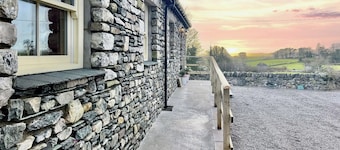 2 bedroom accommodation in Barrows Green, near Kendal
