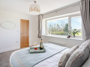 4 bedrooms, free WiFi - 4 bedroom accommodation in Ingleton (Ingleton)