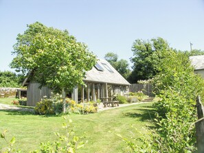 Exterior - 2 bedroom accommodation in Holbeton (Holbeton)